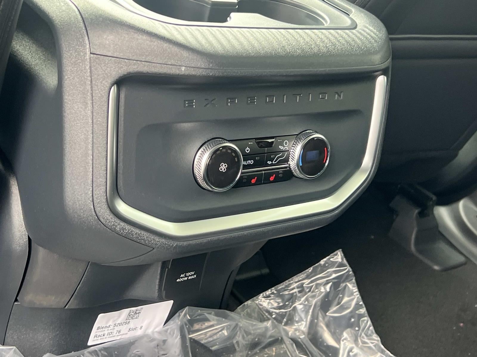 2026 Ford Expedition PLATINUM 4X4