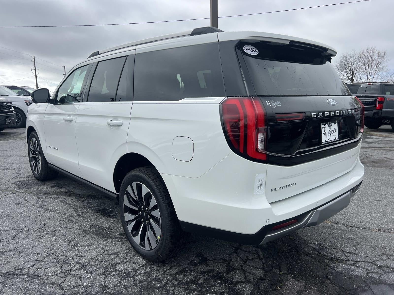 2026 Ford Expedition PLATINUM 4X4