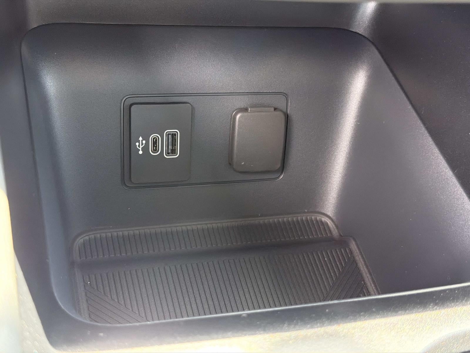 2026 Ford Explorer ACTIVE W/200A PKG RWD