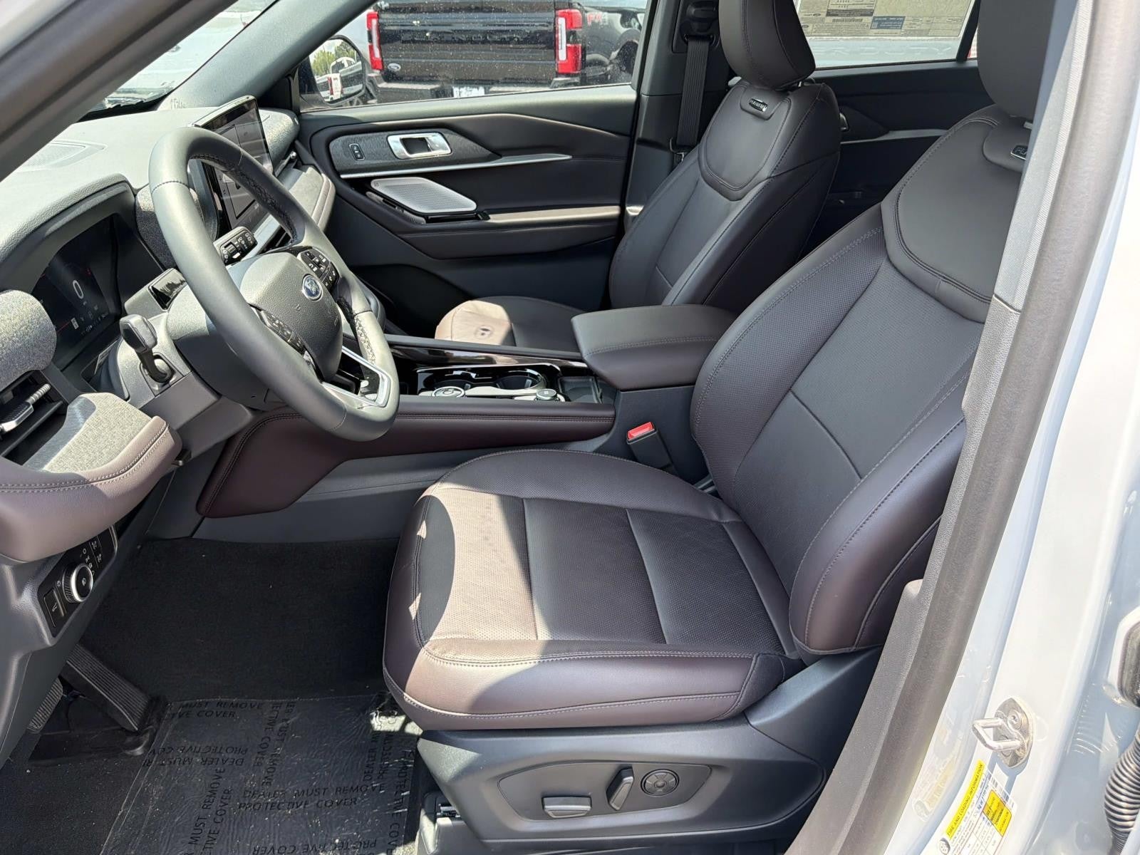 2026 Ford Explorer PLATINUM RWD