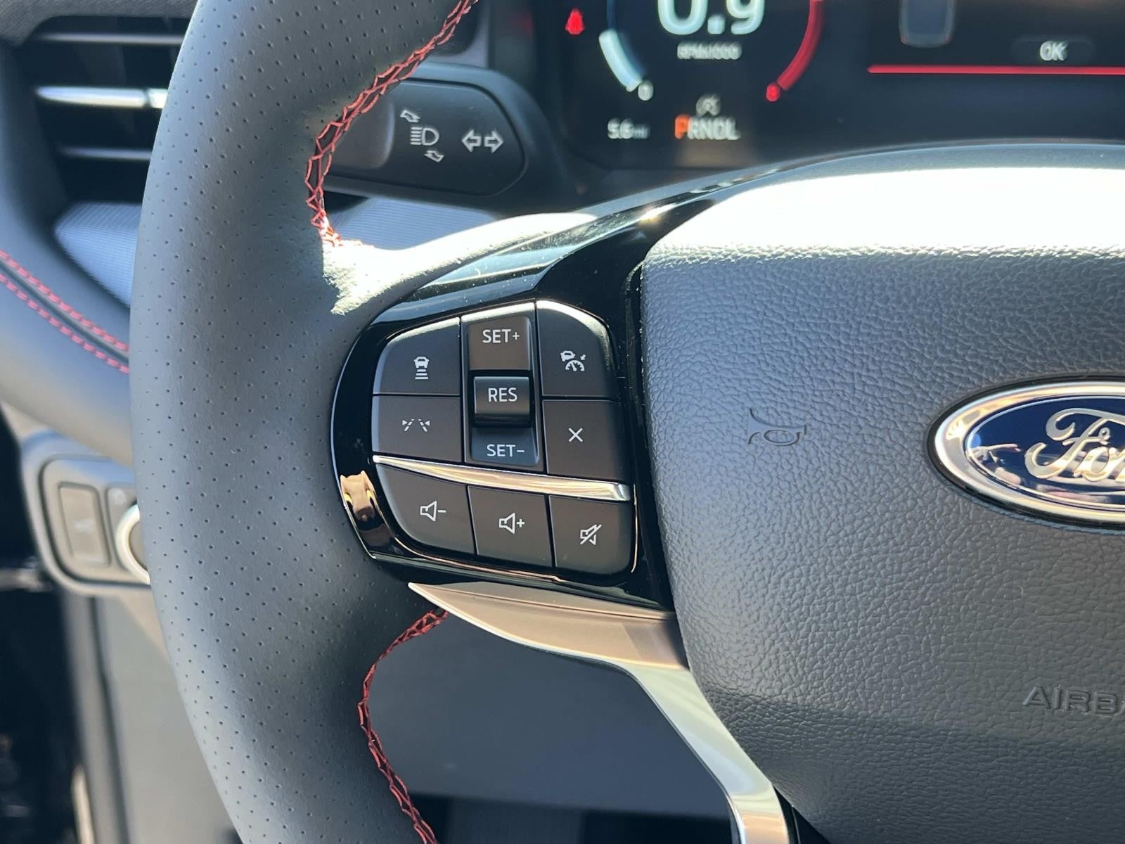 2026 Ford Explorer ST-LINE RWD