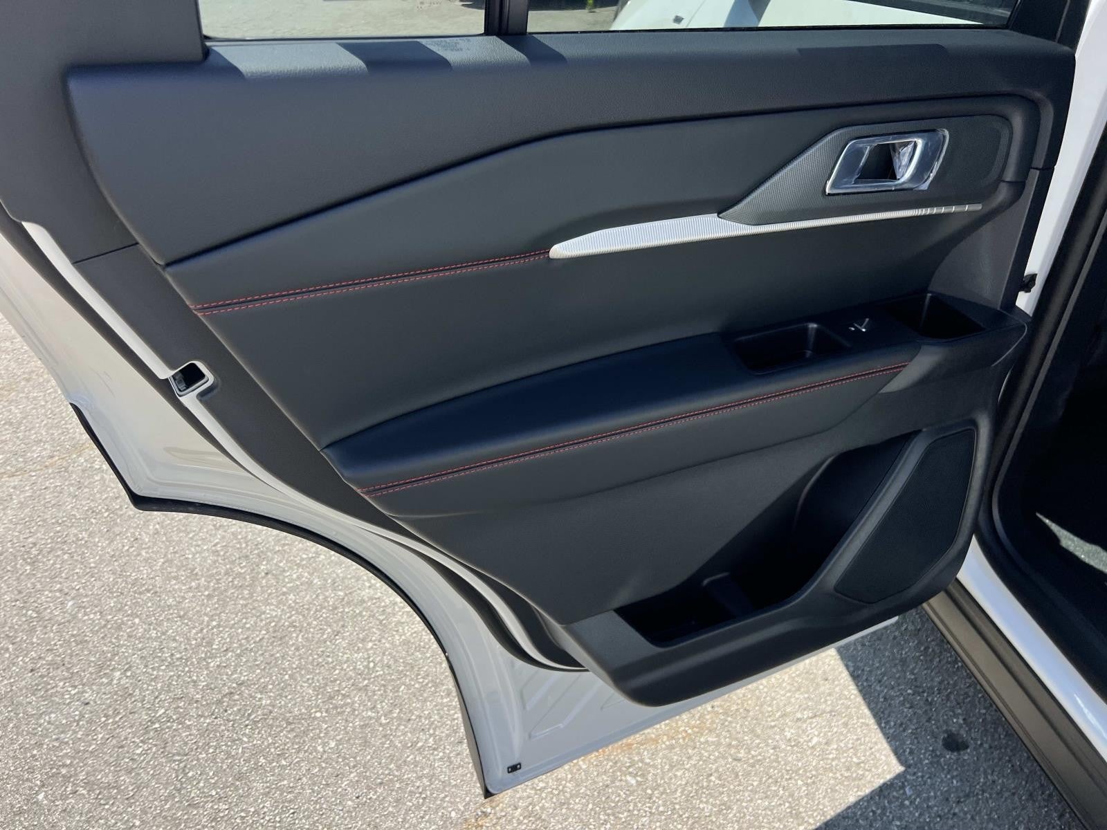 2026 Ford Explorer ST-LINE RWD