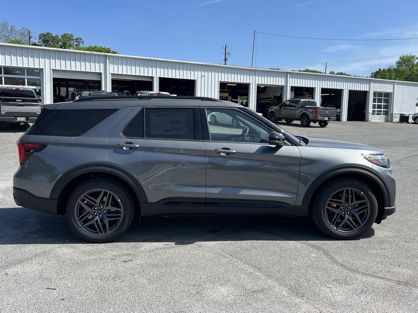 2026 Ford Explorer ST 4WD