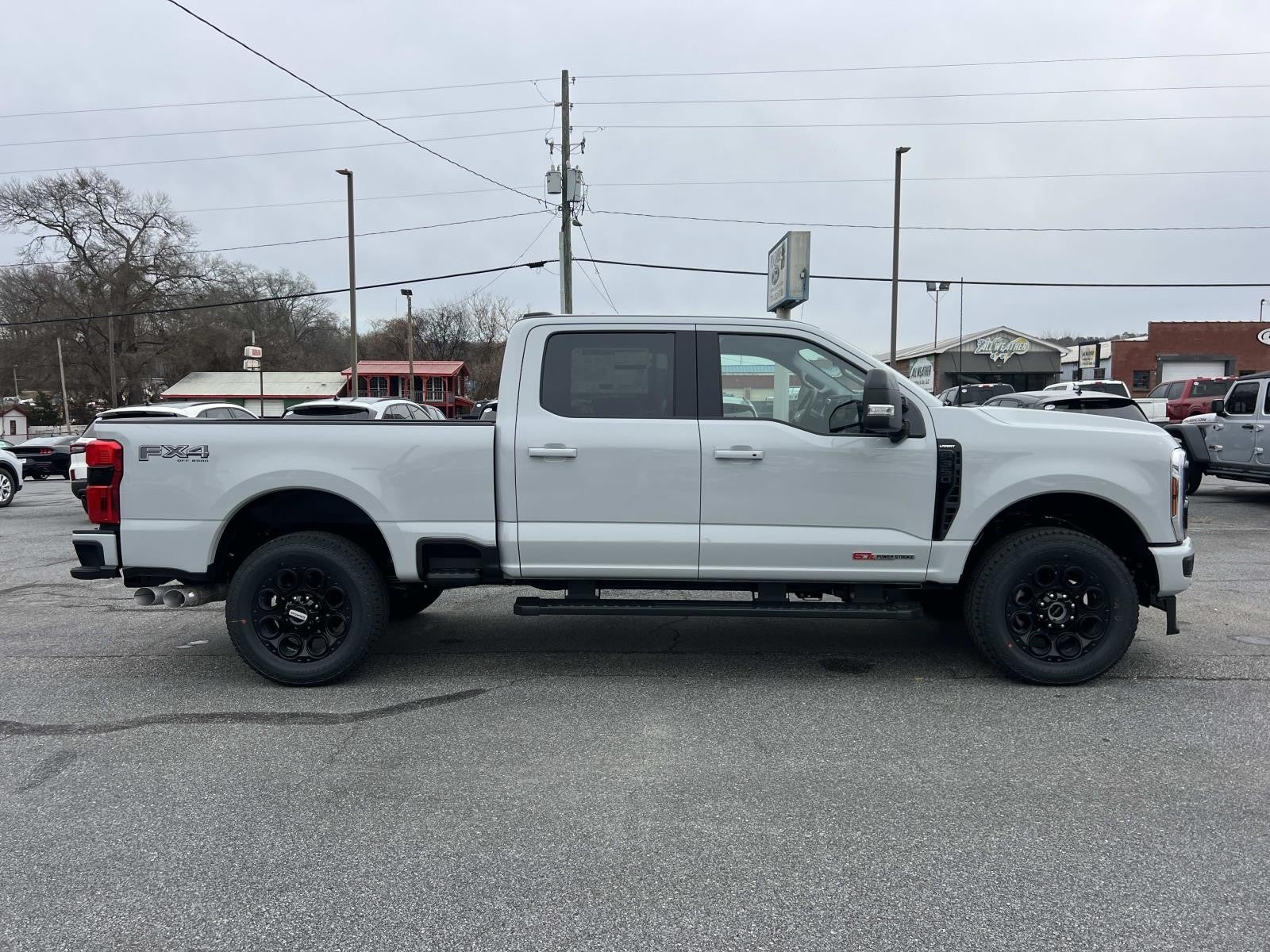 2026 Ford Super Duty F-350 SRW LARIAT 4WD CREW CAB 6.75'