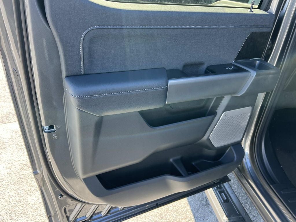 2026 Ford F-350SD F-350® Lariat®