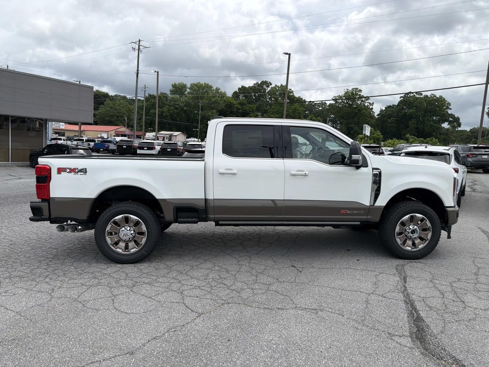 2026 Ford Super Duty F-350 SRW KING RANCH 4WD CREW CAB 6