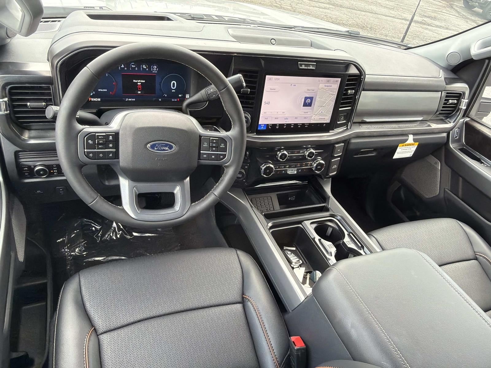2026 Ford Super Duty F-350 DRW LARIAT 4WD CREW CAB 8' BO