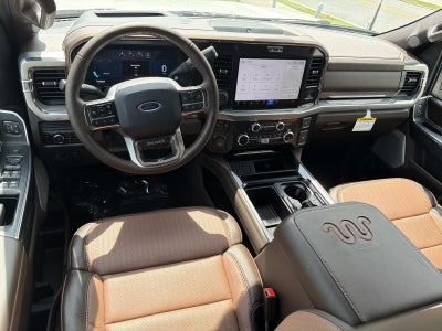 2026 Ford Super Duty F-350 DRW KING R 4WD CREW CAB 8' BO