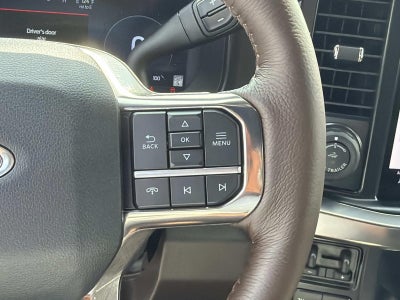 2026 Ford Super Duty F-350 DRW KING R 4WD CREW CAB 8' BO