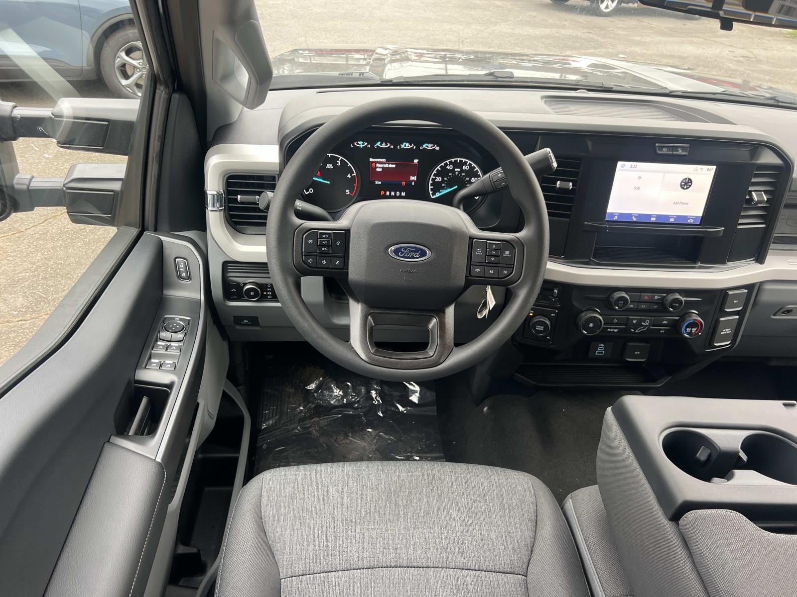 2026 Ford Super Duty F-350 DRW XL 4WD CREW CAB 8' BOX