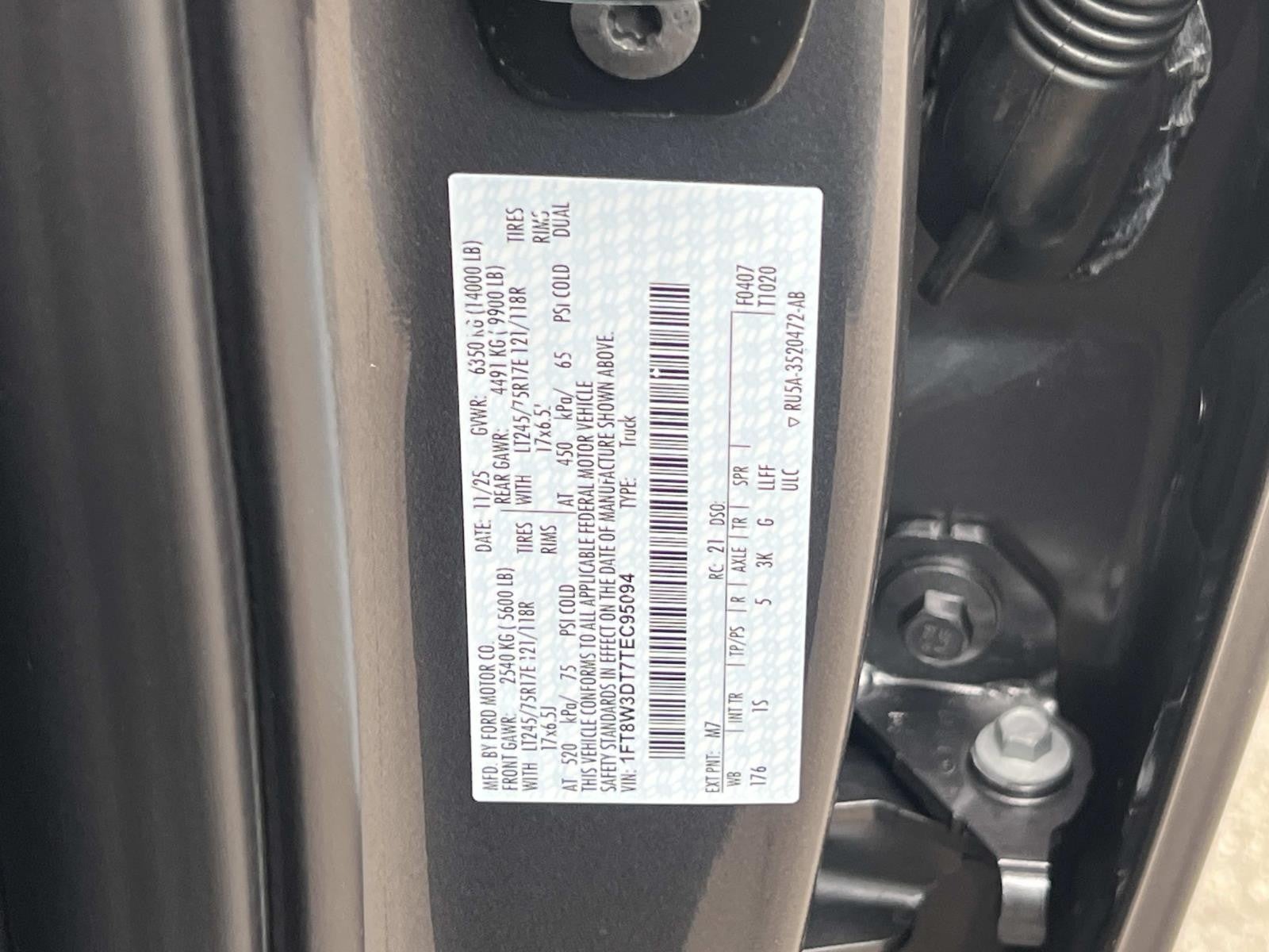 2026 Ford Super Duty F-350 DRW XL 4WD CREW CAB 8' BOX