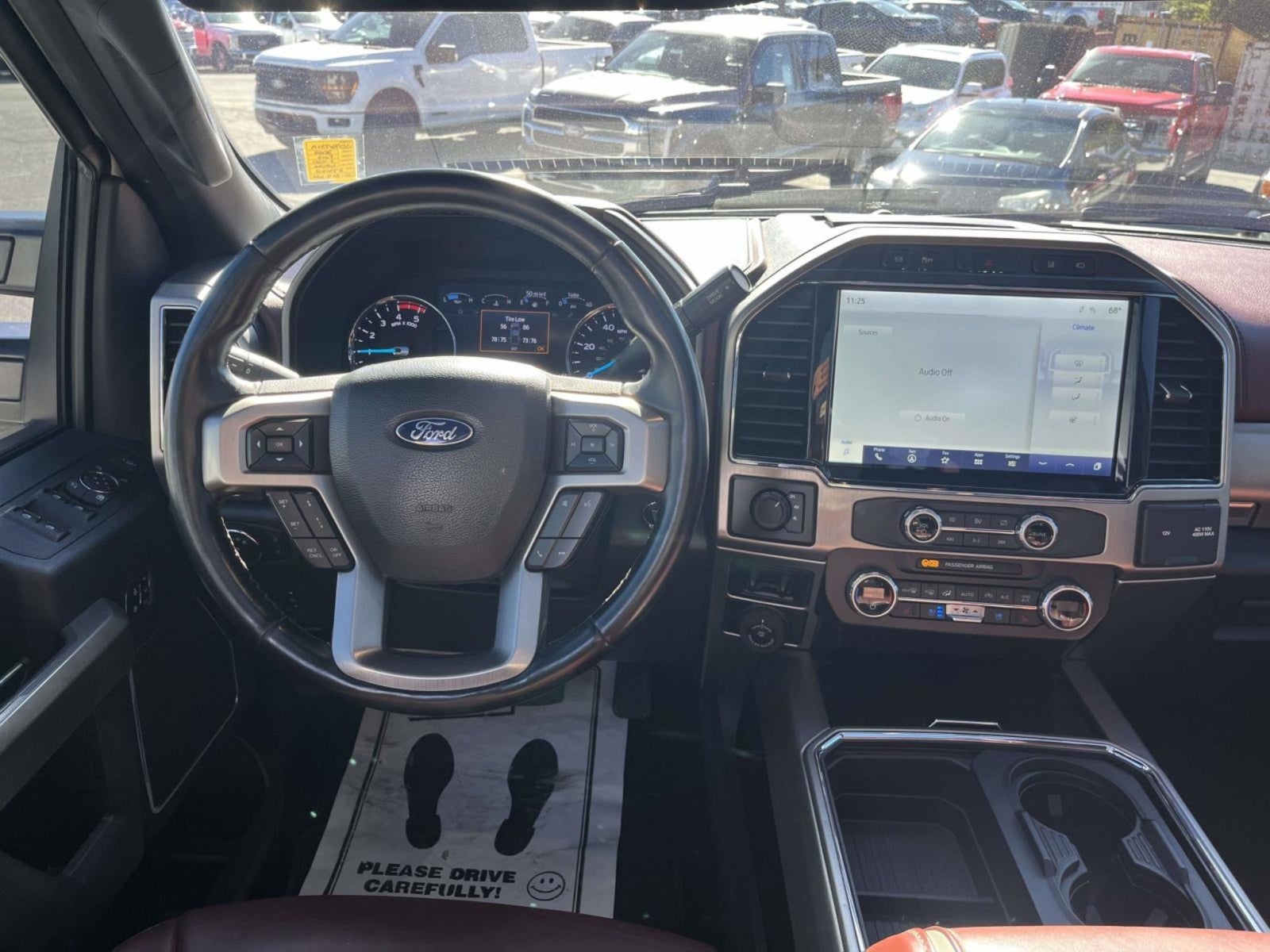 2022 Ford Super Duty F-450 DRW DRW 4X4 CREW CAB