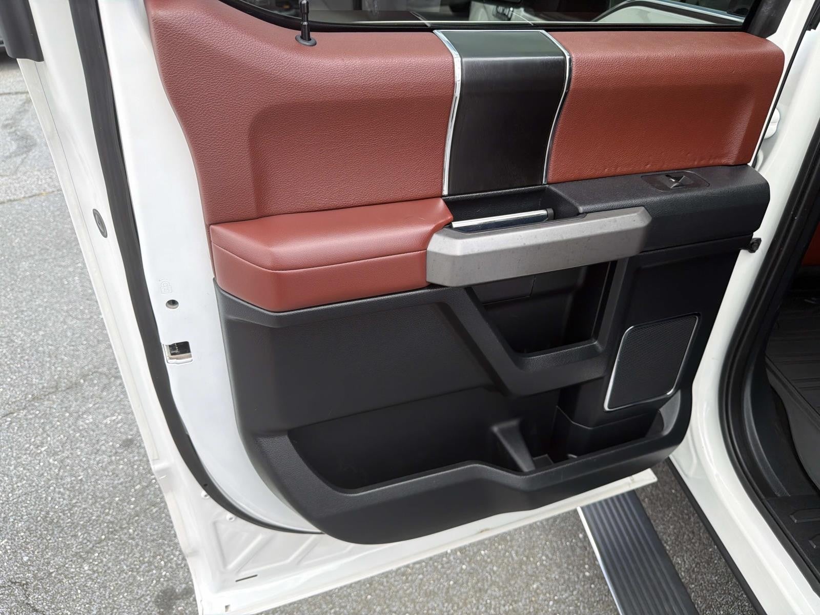 2019 Ford F-150 PLATINUM 4WD SUPERCREW 5.