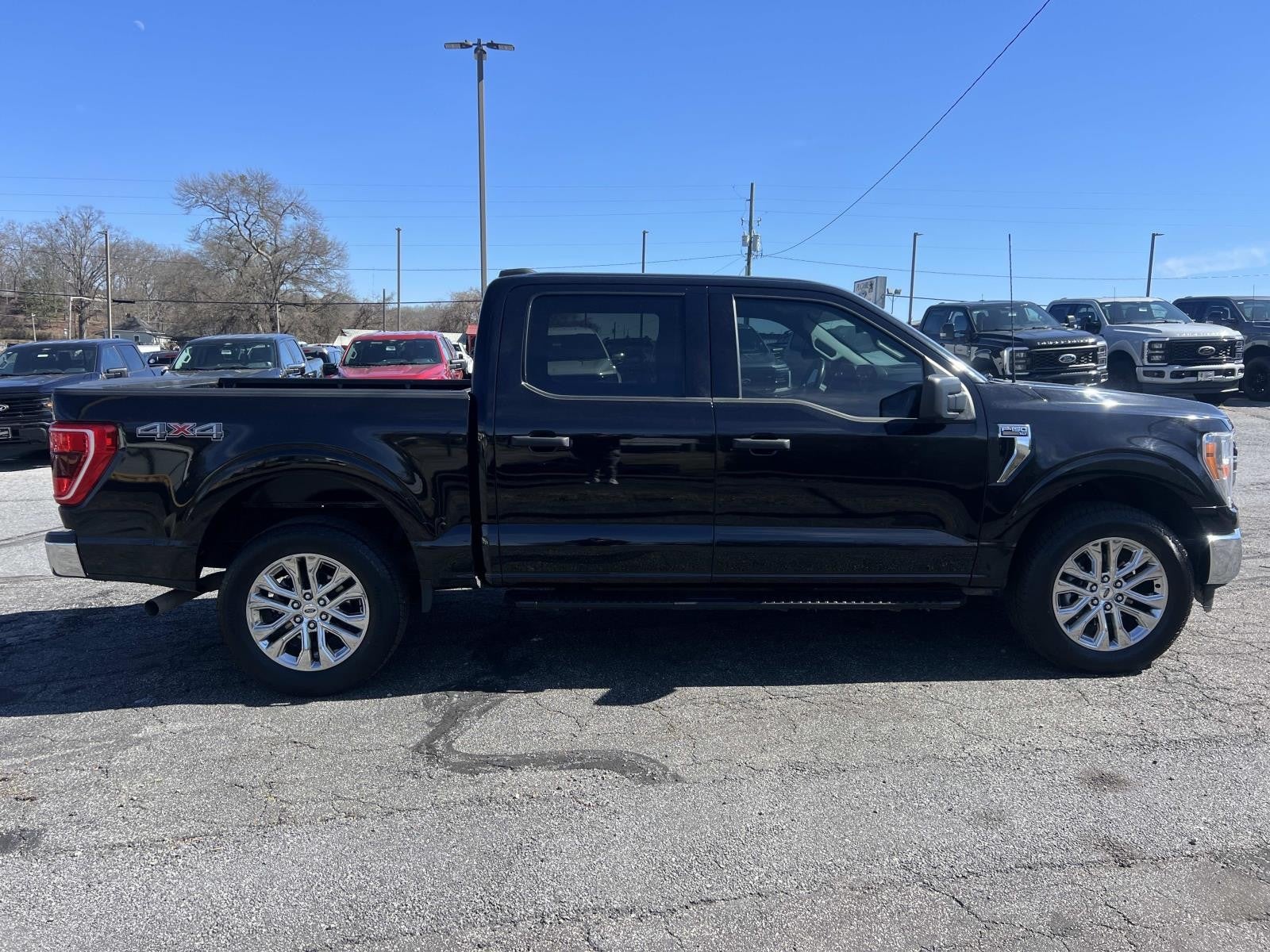 2022 Ford F-150 XLT 4WD SUPERCREW 5.5' BO