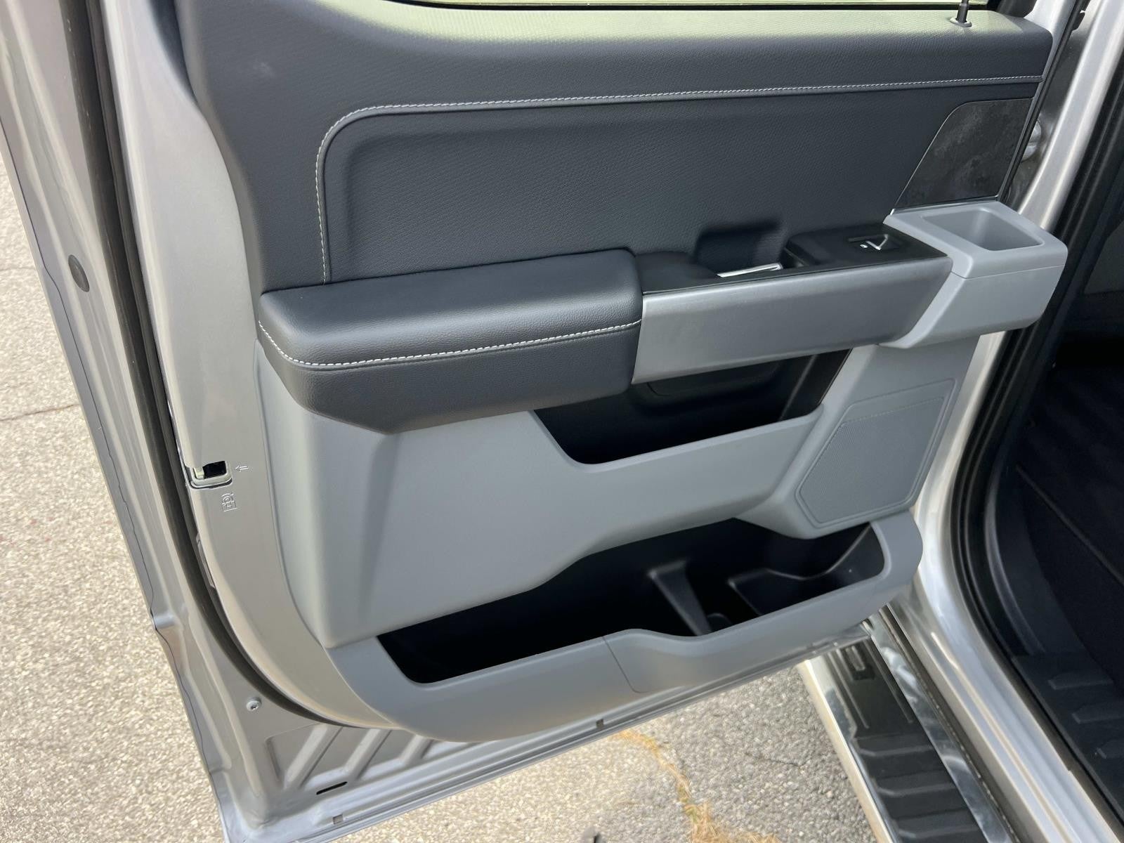 2024 Ford F-150 XLT 4WD SUPERCREW 5.5' BO