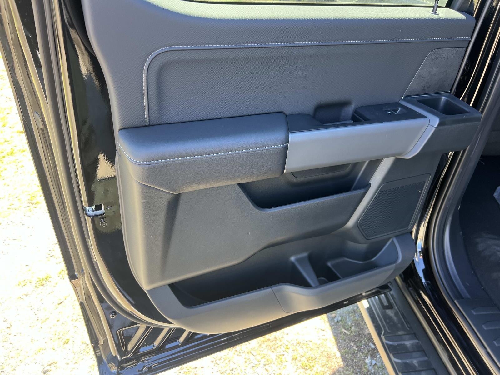 2026 Ford F-150 LARIAT 4WD SUPERCREW 5.5'