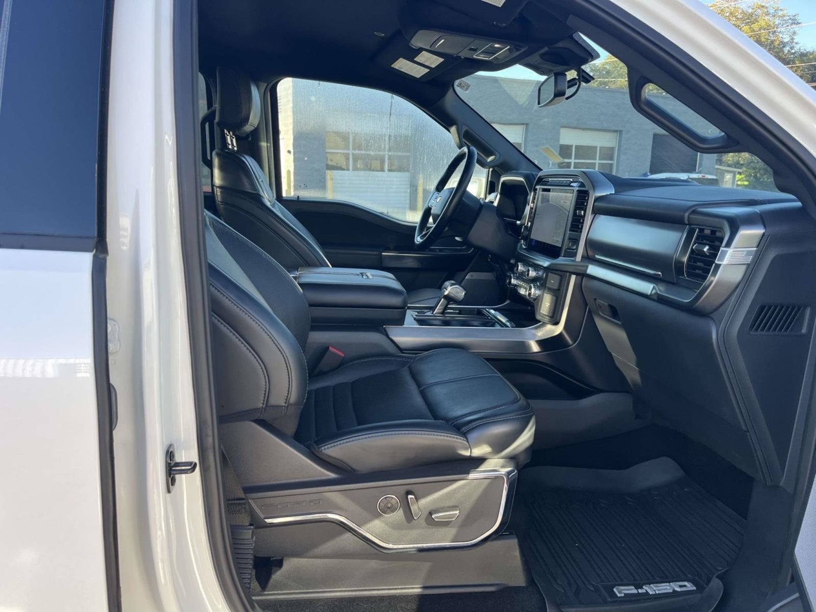 2024 Ford F-150 PLATINUM 4WD SUPERCREW 5.