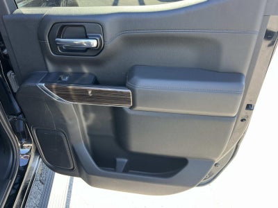 2022 Chevrolet Silverado 1500 LTD 4WD CREW CAB 147 RST