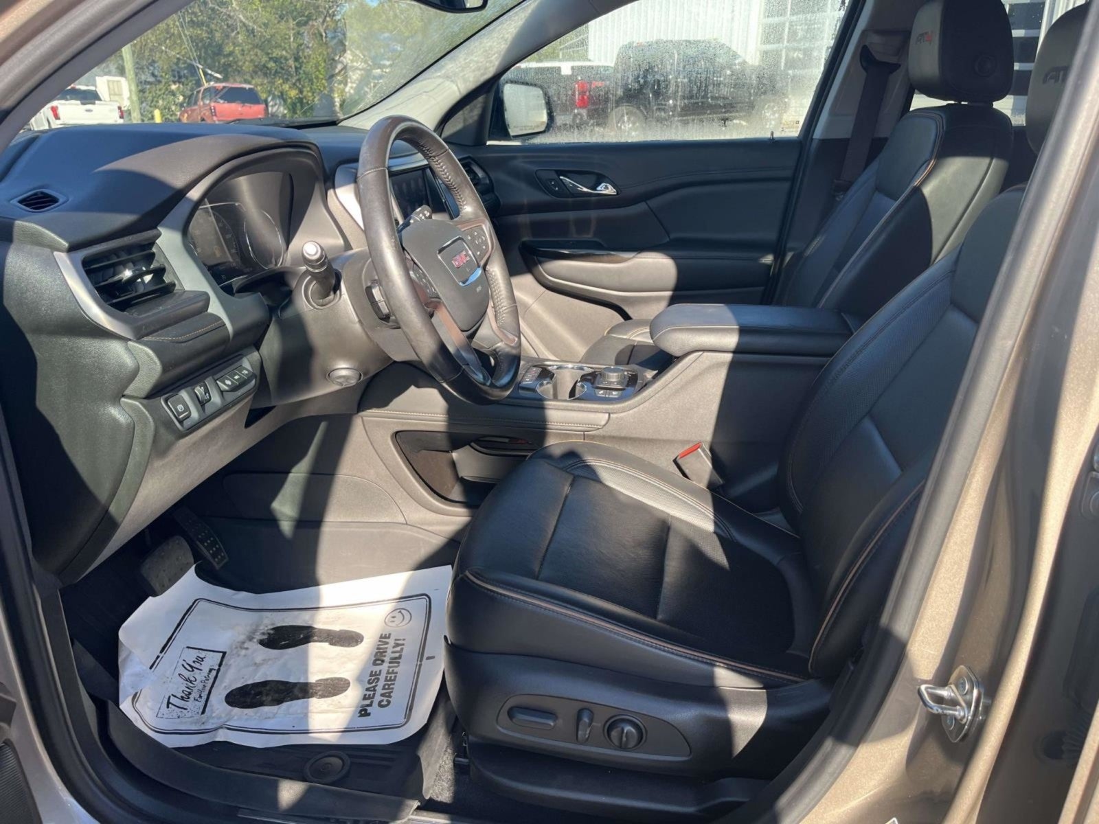 2022 GMC Acadia AWD 4DR AT4