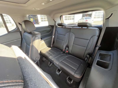2022 GMC Acadia AWD 4DR AT4