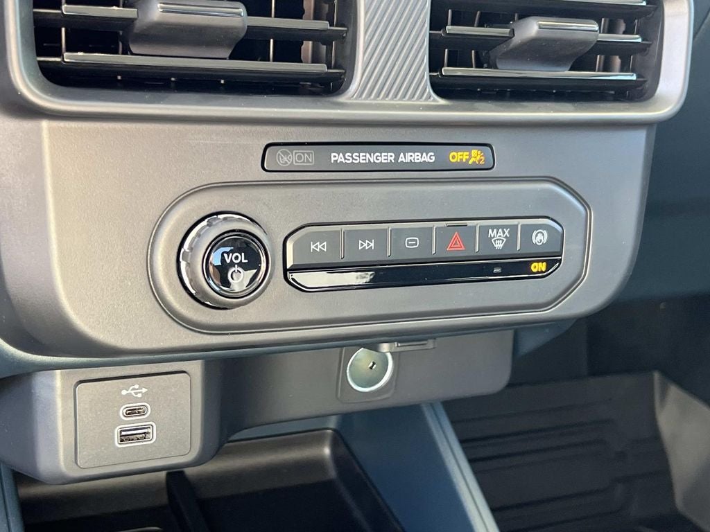 2025 Ford Maverick XL