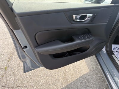 2024 Volvo S60 Plus Dark Theme