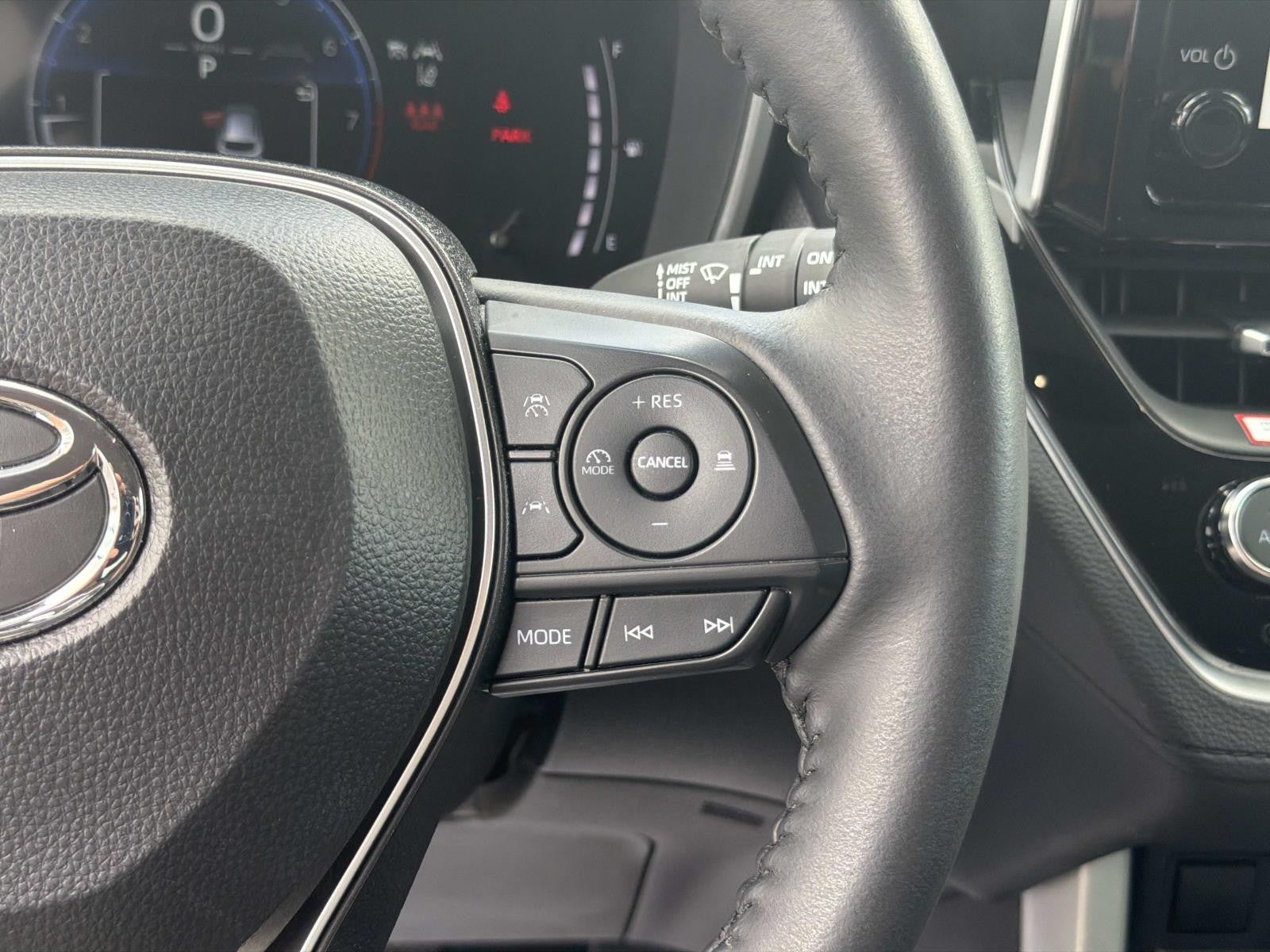 2024 Toyota Corolla Cross XLE