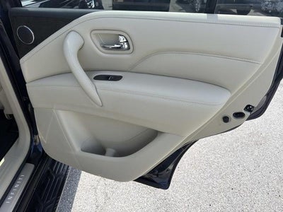 2021 INFINITI QX80 LUXE