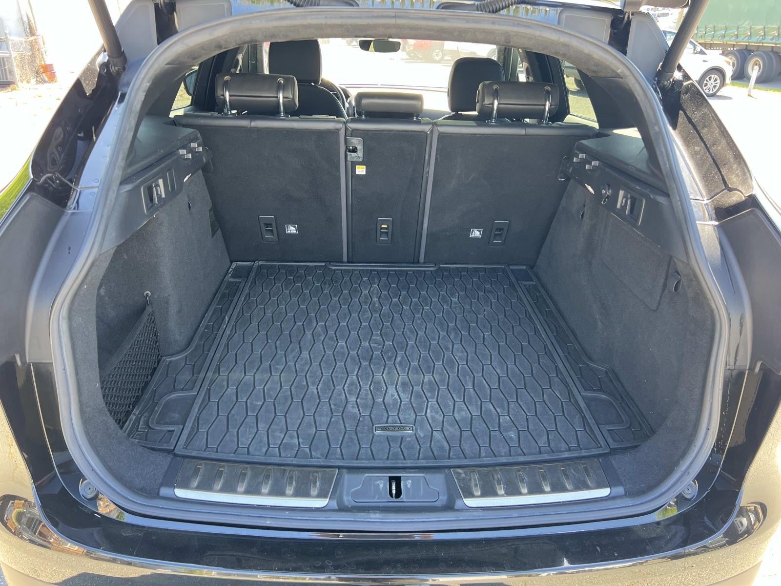 2019 Jaguar F-PACE 25t Premium