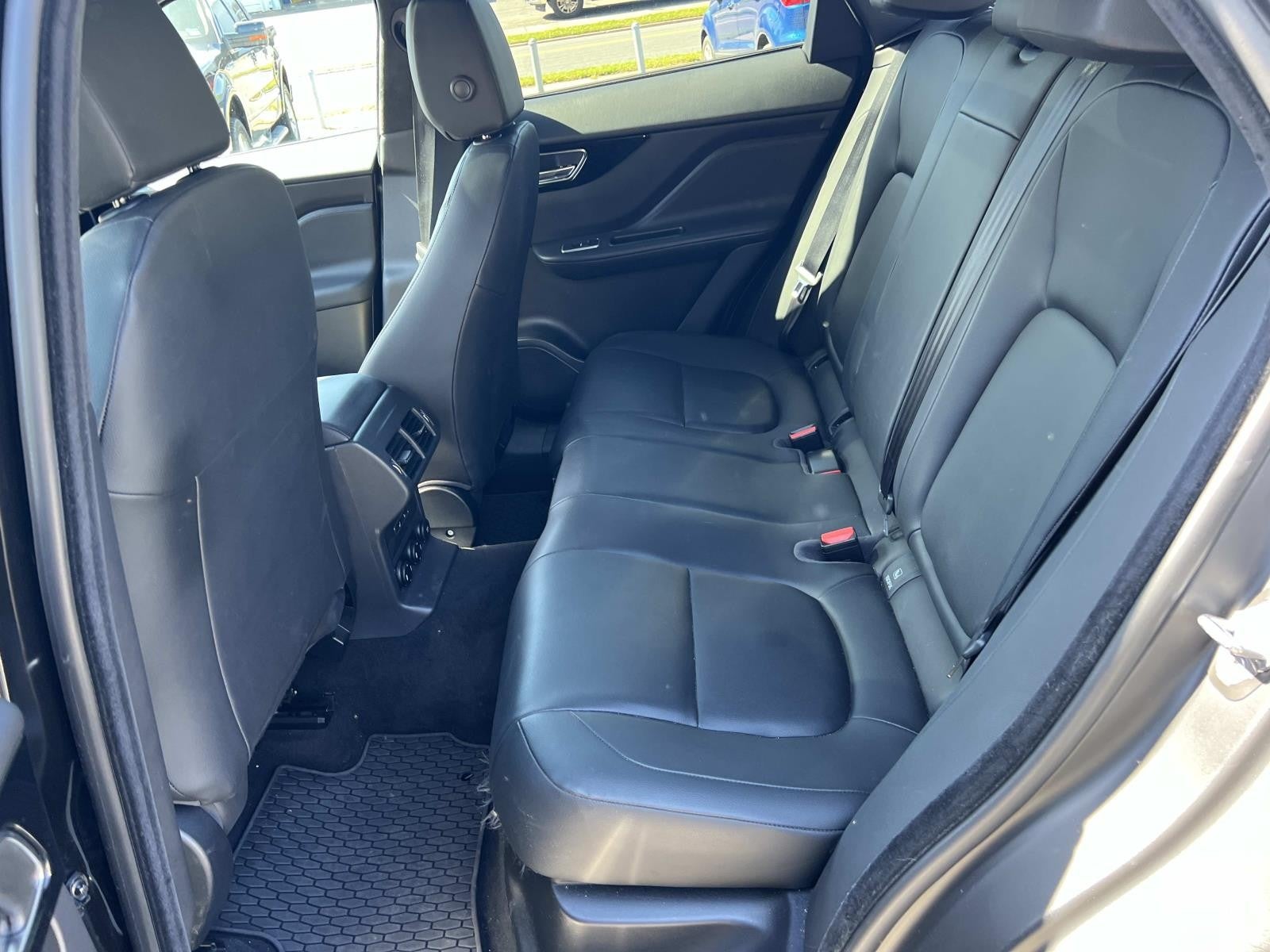 2019 Jaguar F-PACE 25t Premium
