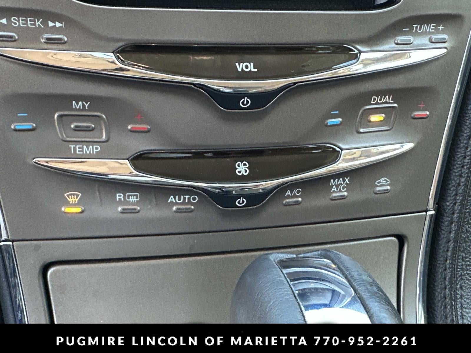 2014 Lincoln MKX Base