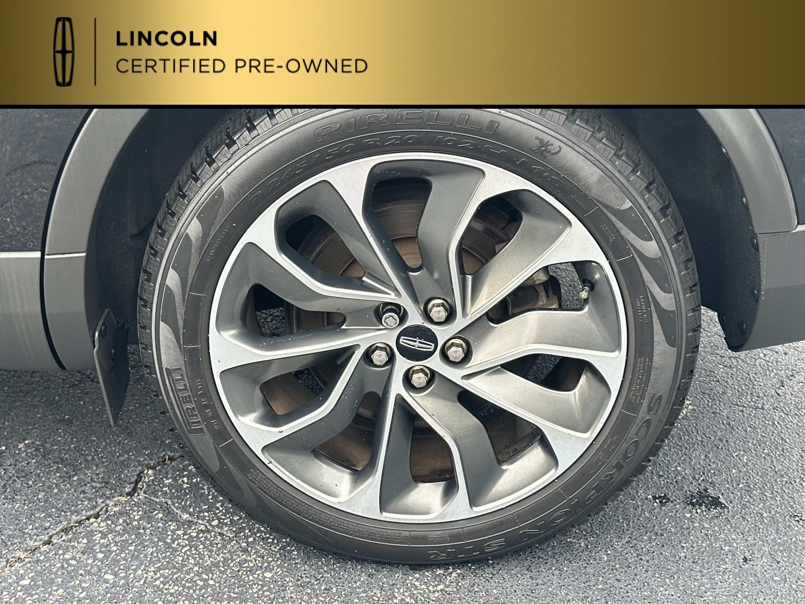 2021 Lincoln Nautilus Reserve