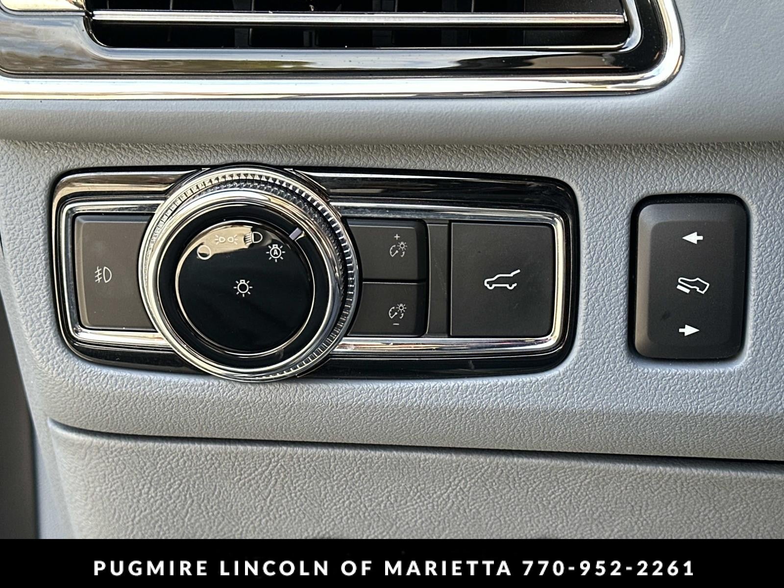 2020 Lincoln Navigator L Black Label