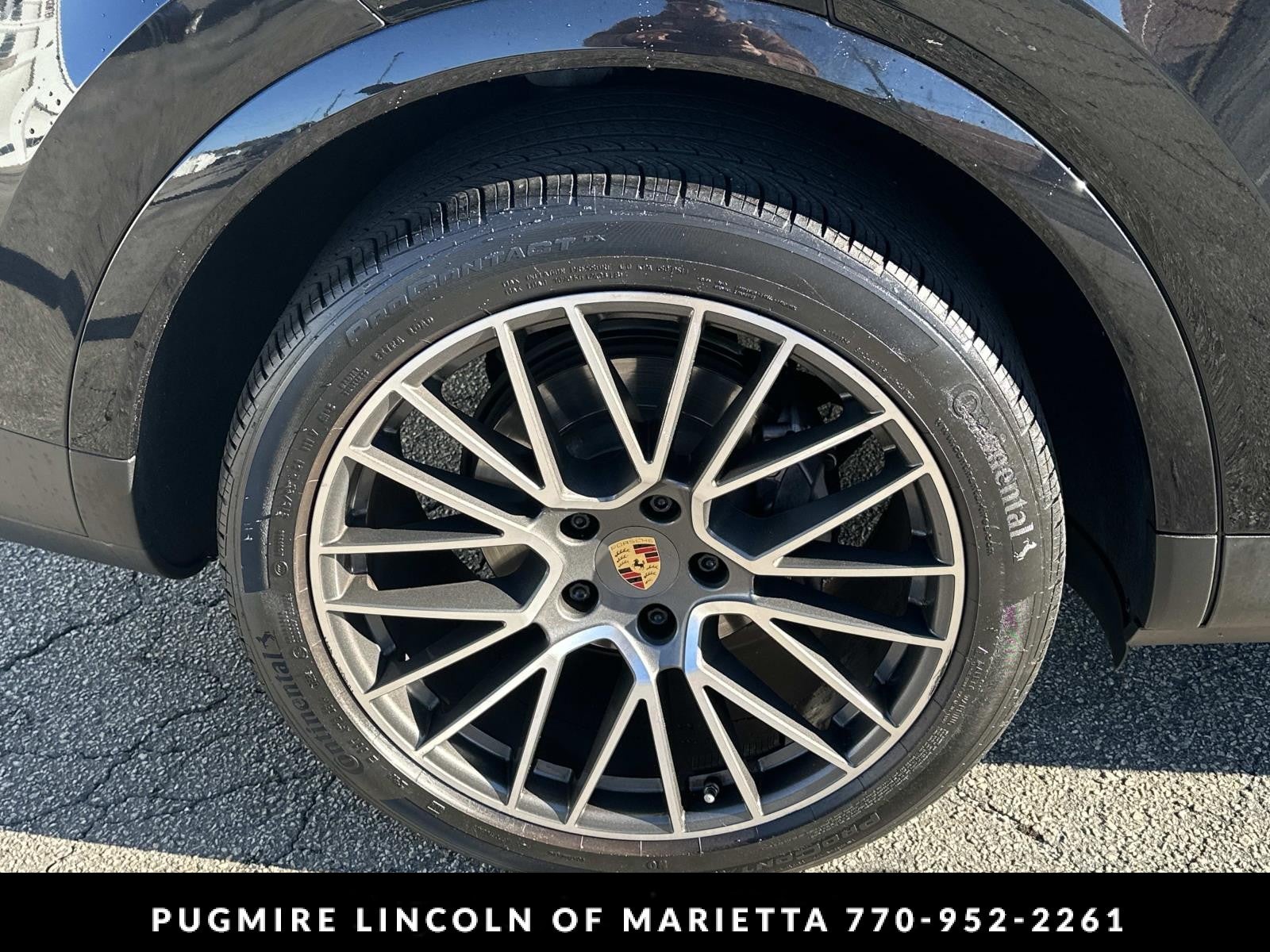 2022 Porsche Cayenne Base