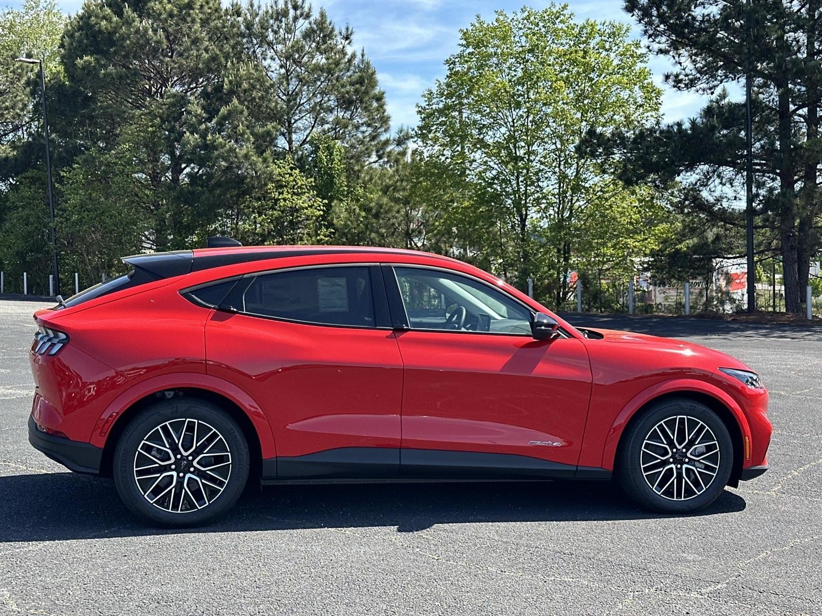 2026 Ford Mustang Mach-E PREMIUM AWD