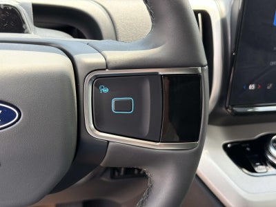 2027 Ford Expedition ACTIVE 4X2