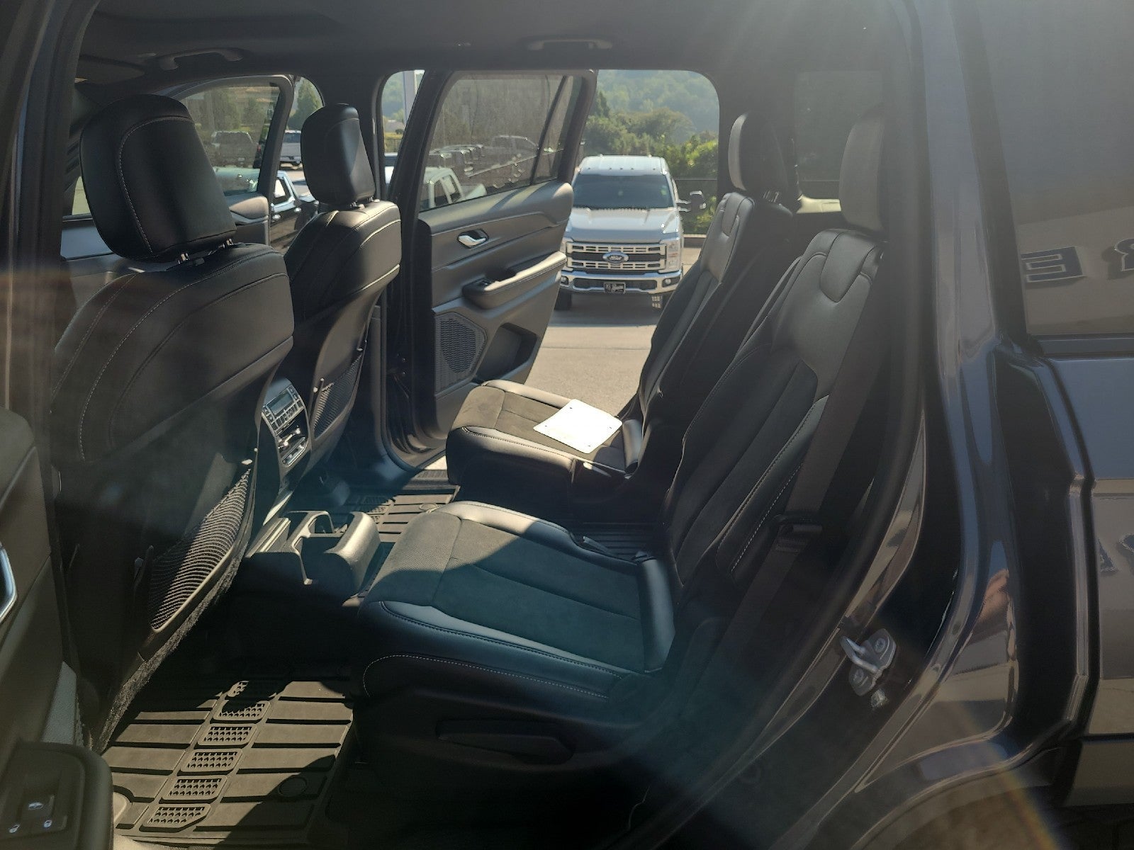 2025 Jeep Grand Cherokee L SUV