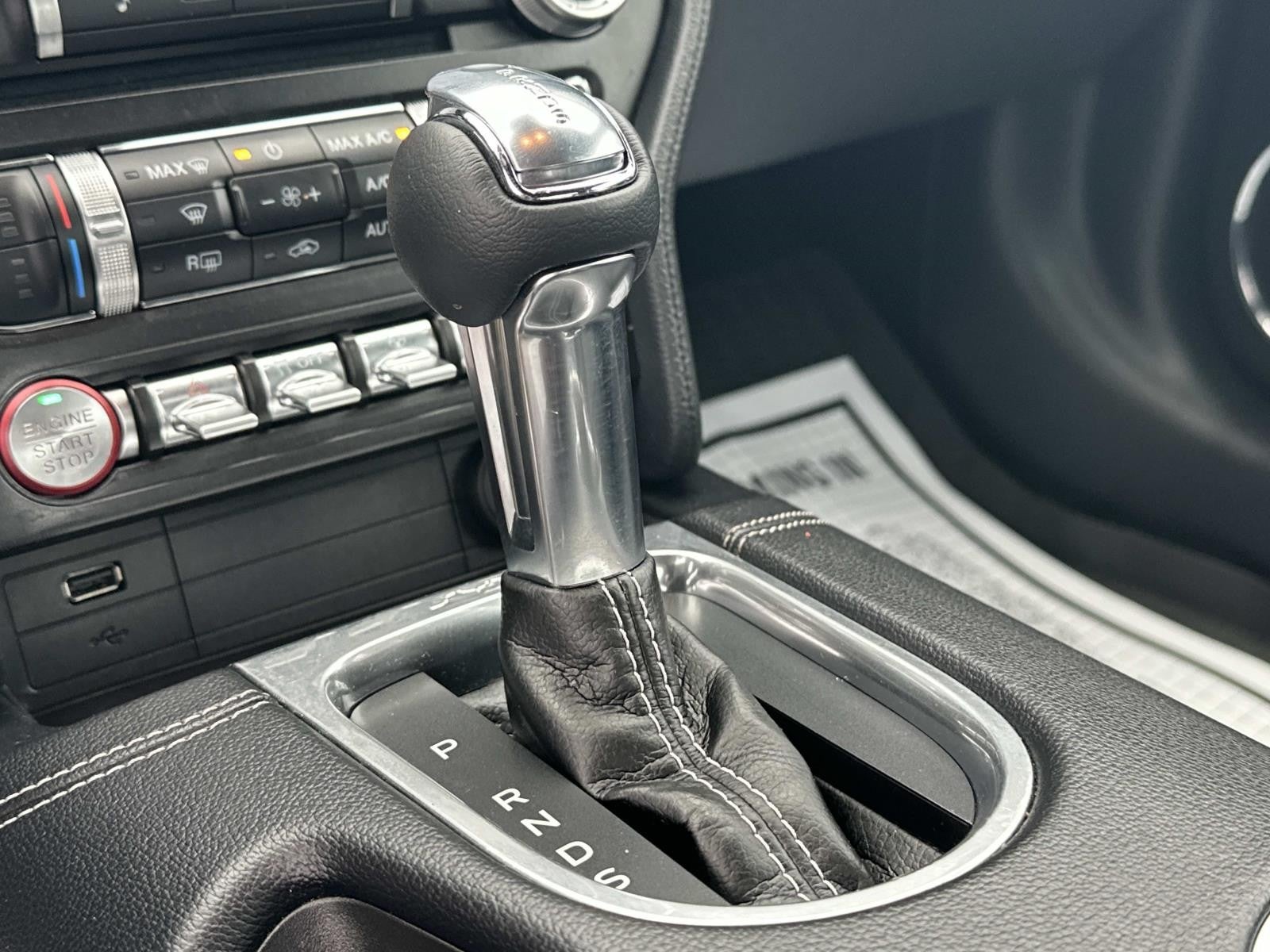 2022 Ford Mustang PREMIUM COUPE