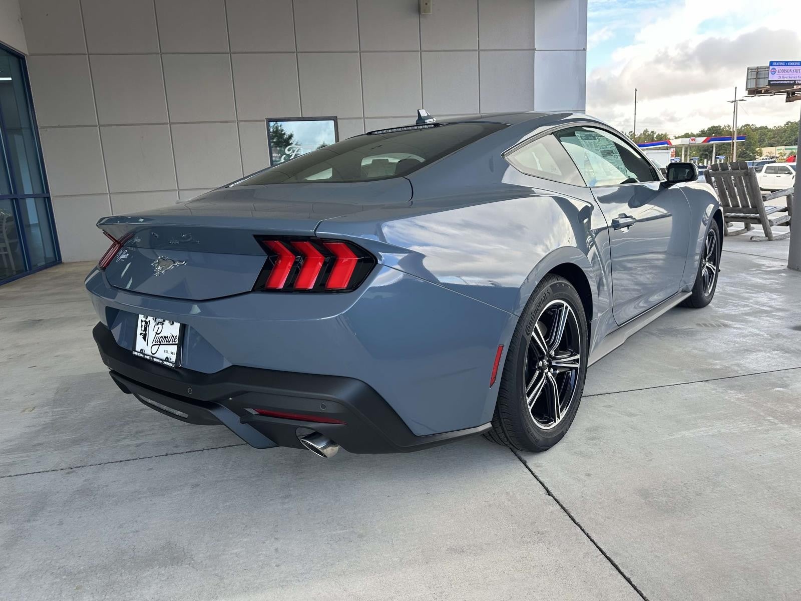 2025 Ford Mustang ECOBOOST FASTBACK