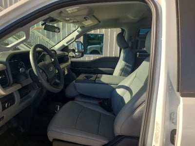 2026 Ford Super Duty F-350 DRW XL 4WD CREW CAB 179 WB 6