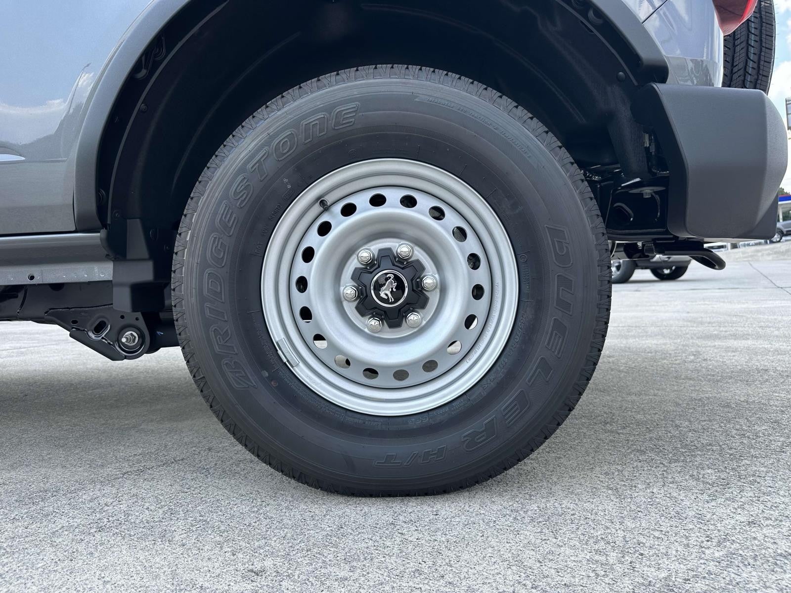 2025 Ford Bronco BASE 4 DOOR 4X4