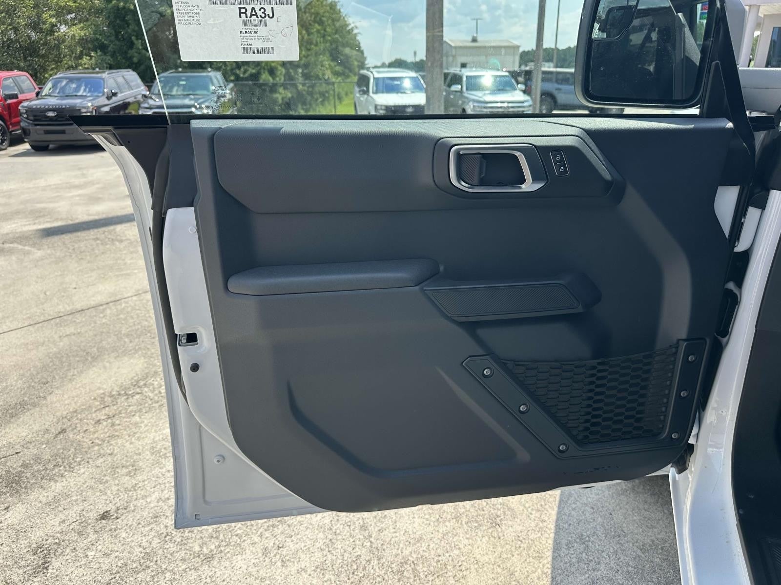 2025 Ford Bronco BASE 4 DOOR 4X4