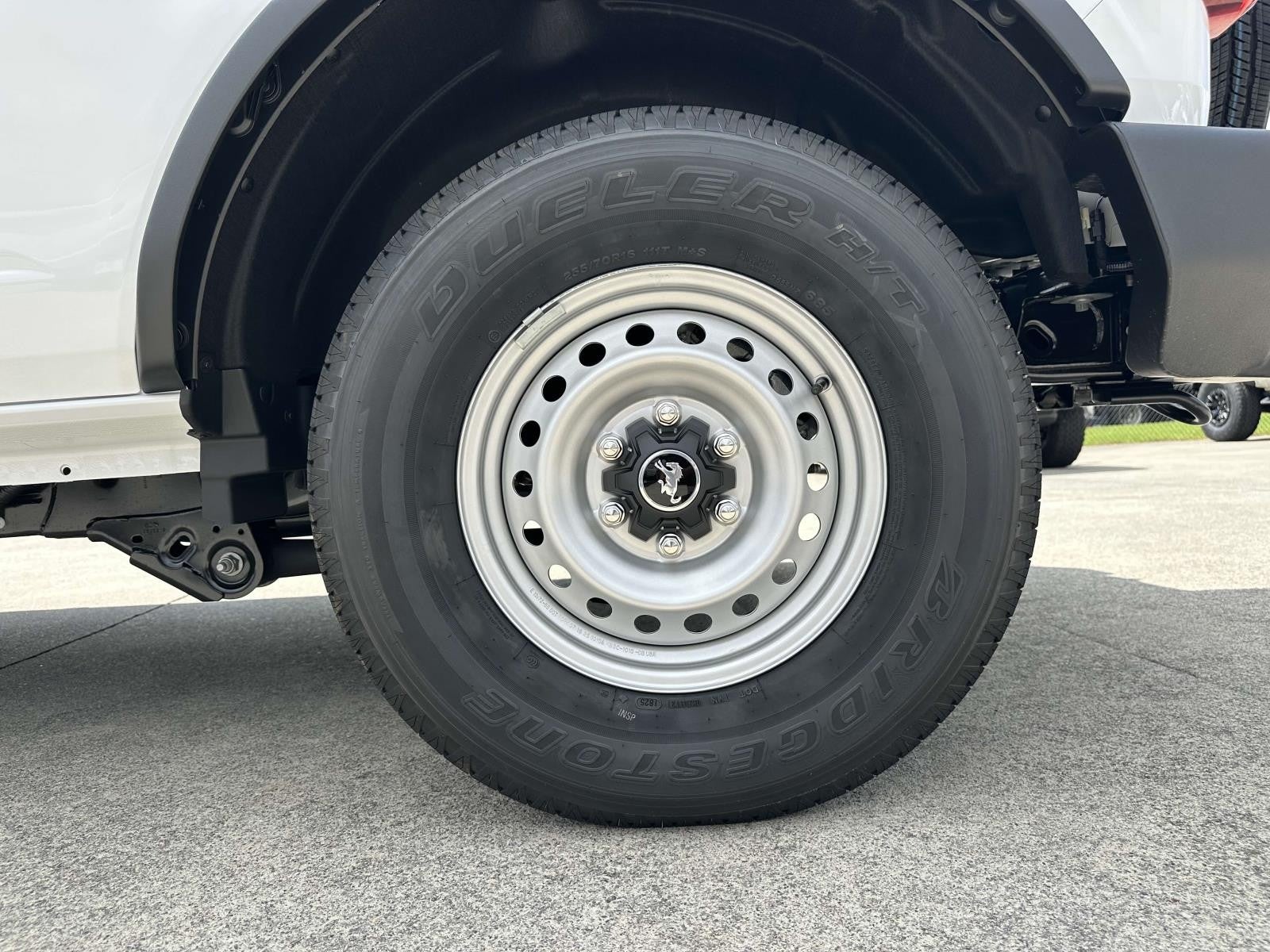 2025 Ford Bronco BASE 4 DOOR 4X4