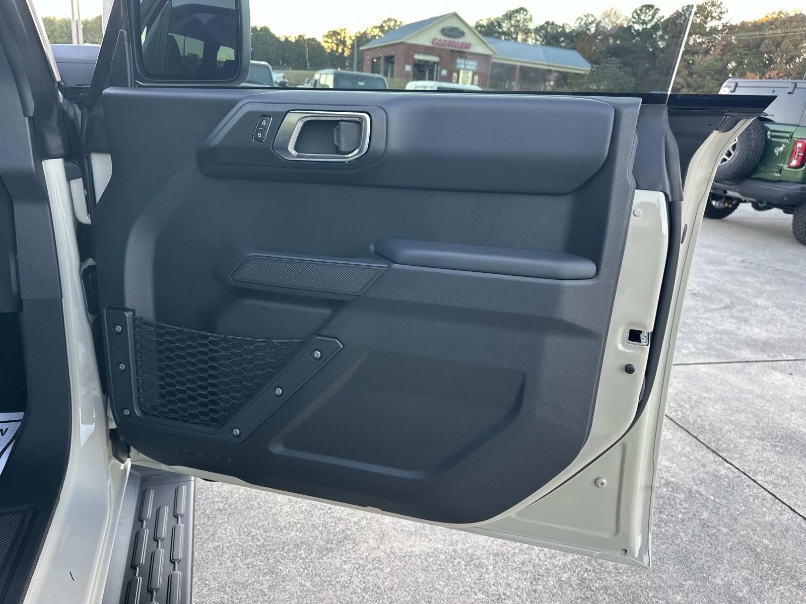 2025 Ford Bronco OUTER BANKS 4 DOOR 4X4