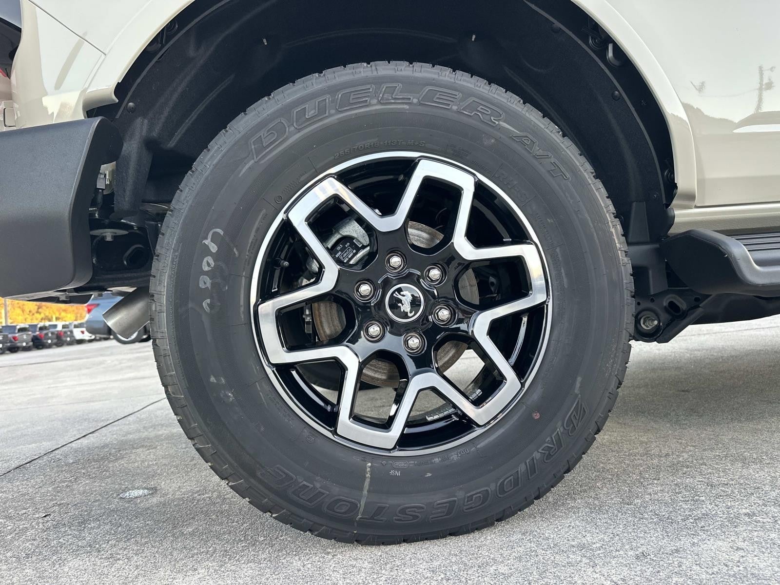 2025 Ford Bronco OUTER BANKS 4 DOOR 4X4