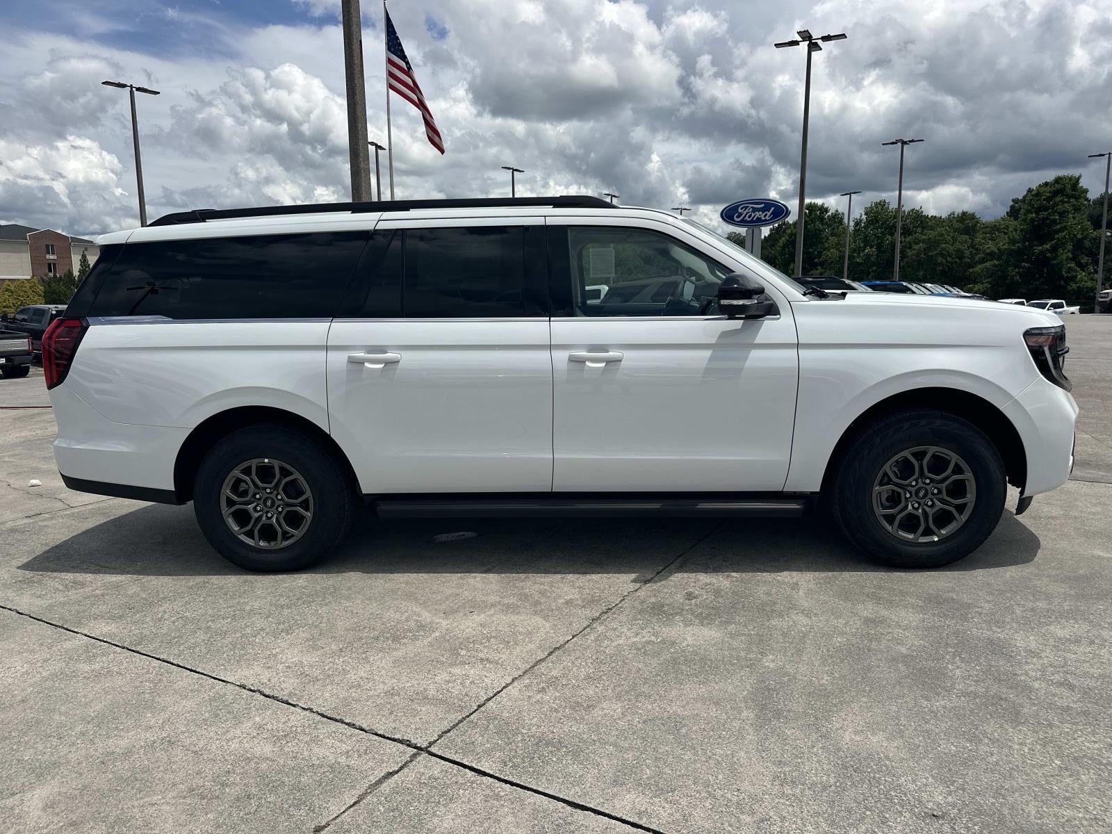 2026 Ford Expedition Max ACTIVE 4X2