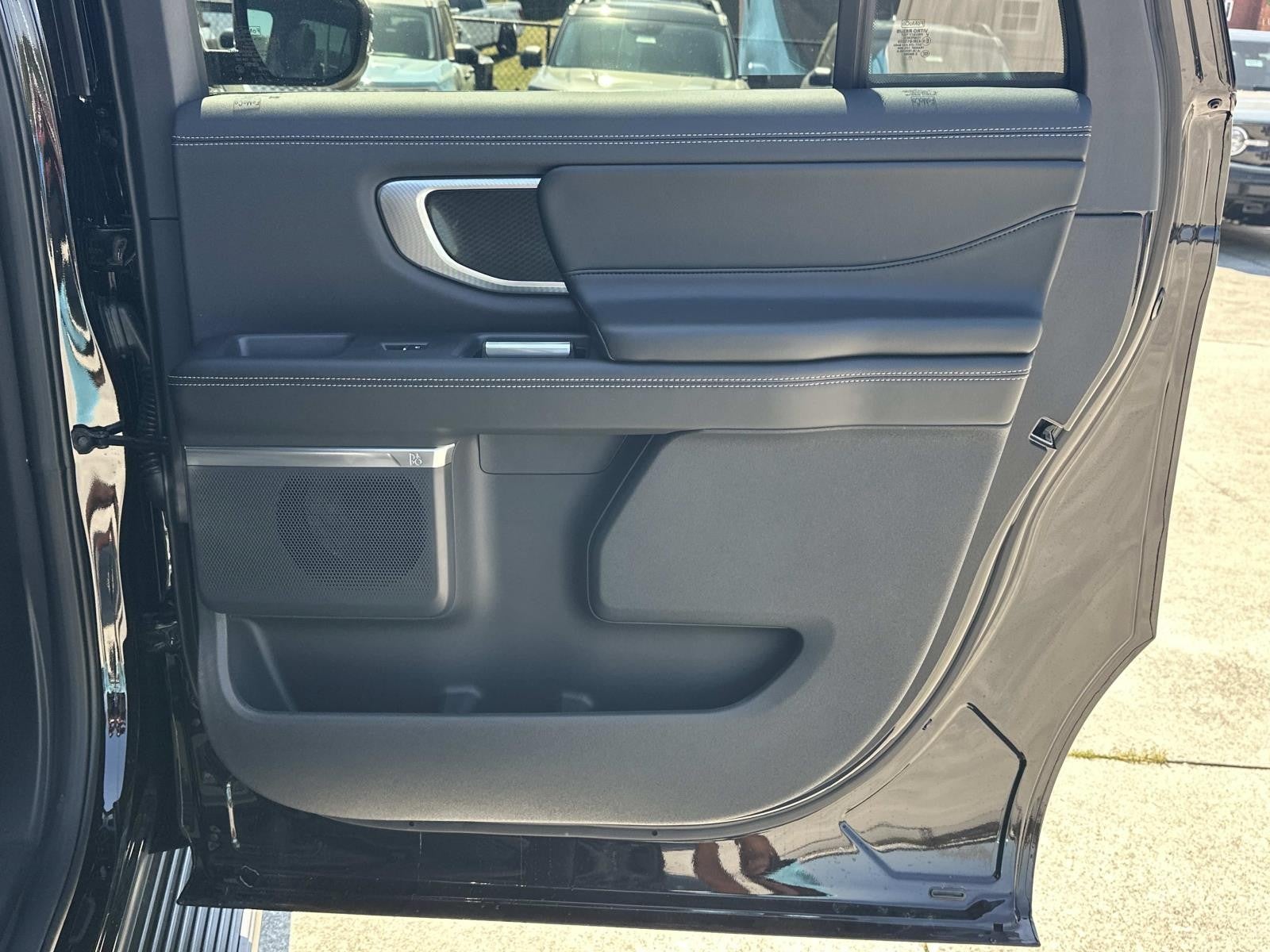 2026 Ford Expedition Max PLATINUM 4X4