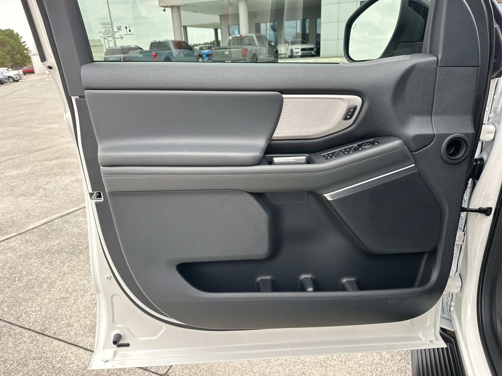 2026 Ford Expedition ACTIVE 4X2