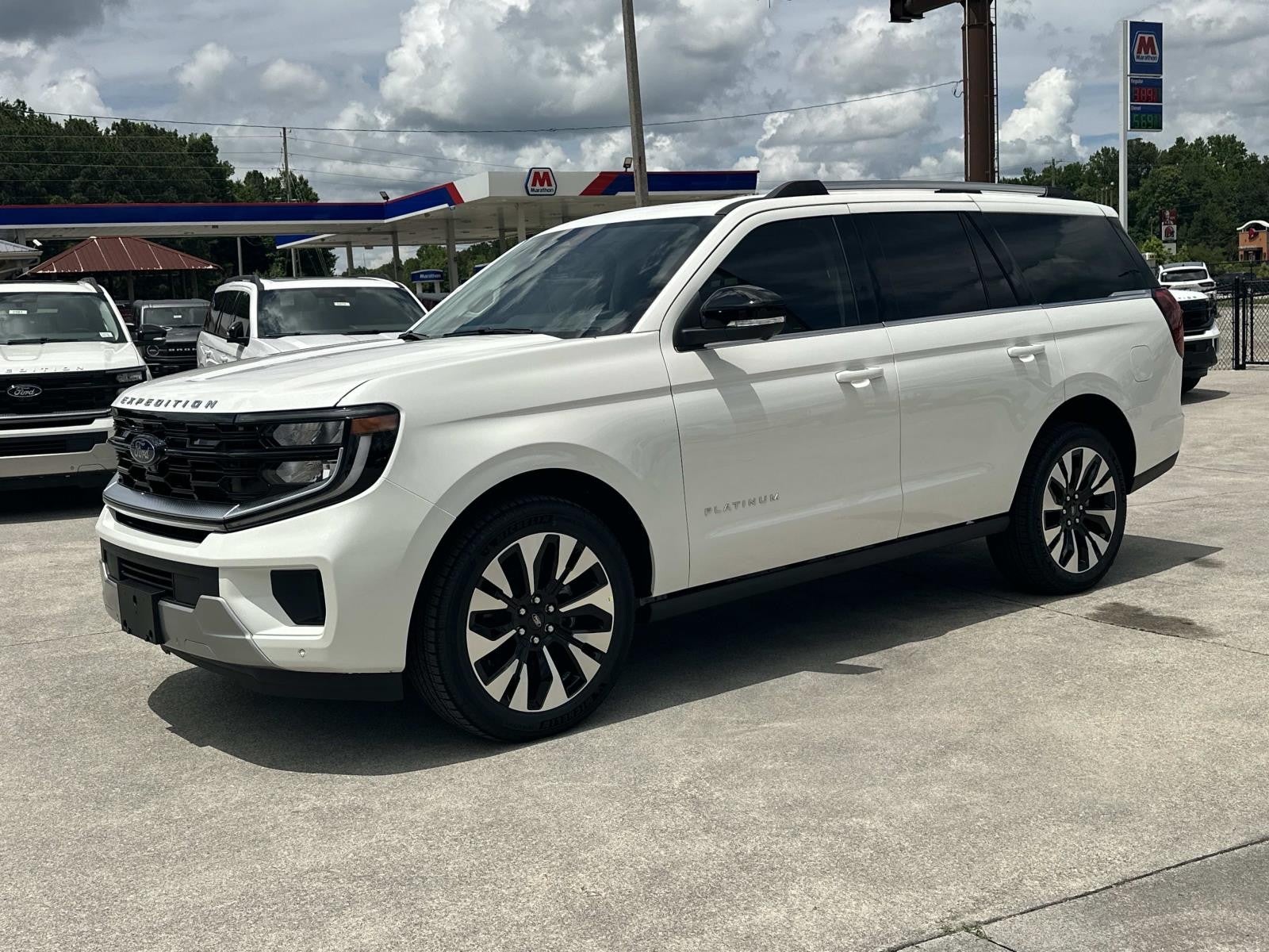 2026 Ford Expedition PLATINUM 4X4