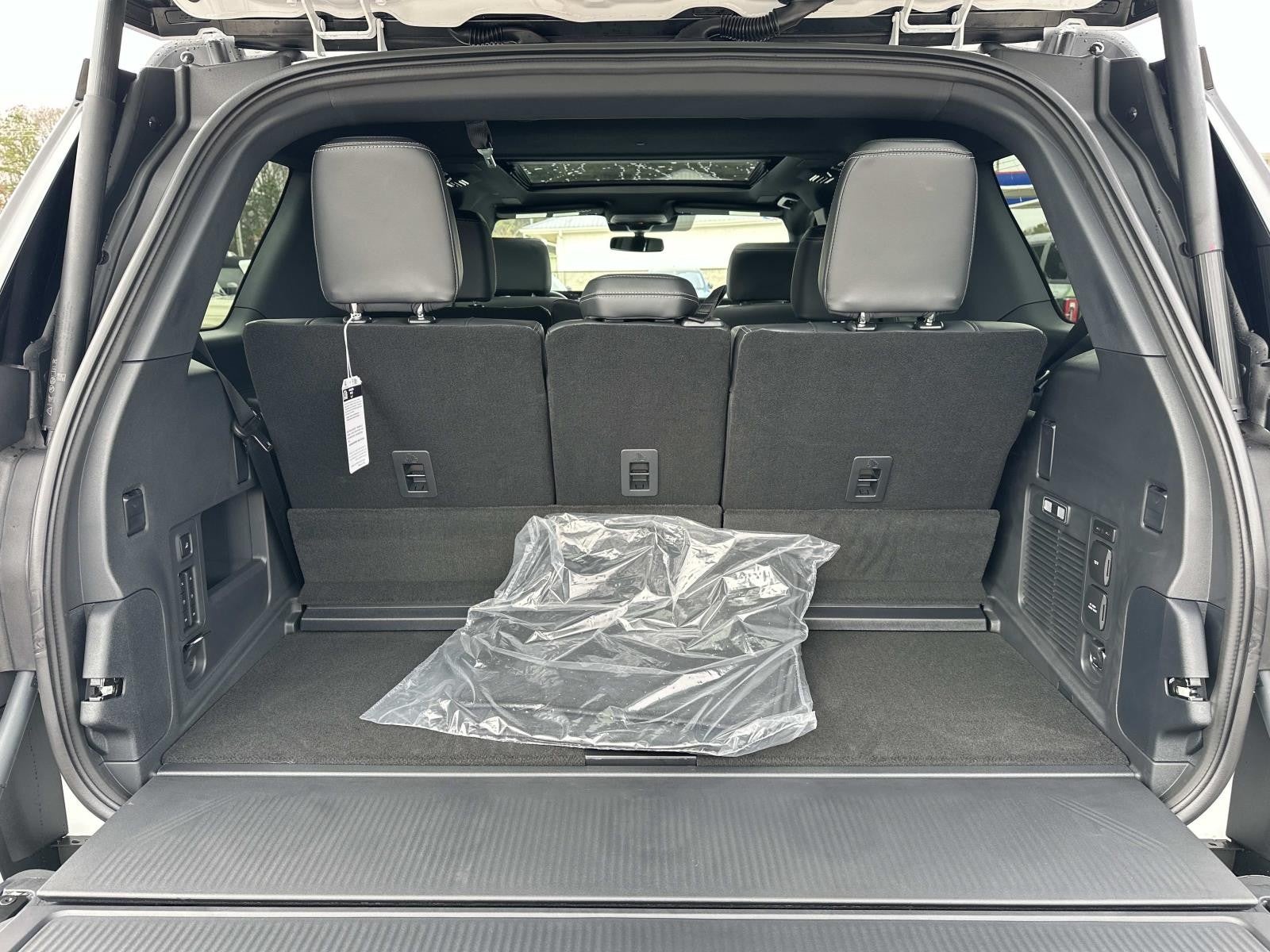 2025 Ford Expedition PLATINUM 4X4